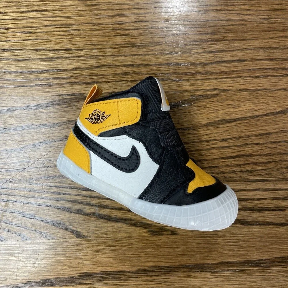 Size 2C 3C Jordan 1 Yellow Toe Crib Bootie Soft Bottom White Black New Born Baby
